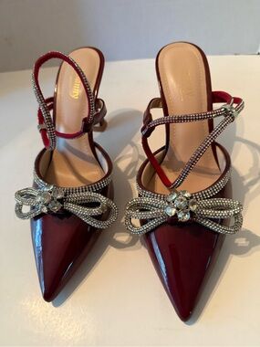 Susanny Cranberry Pointed Slingback Heels with Crystal Bow Accent Women’s 7